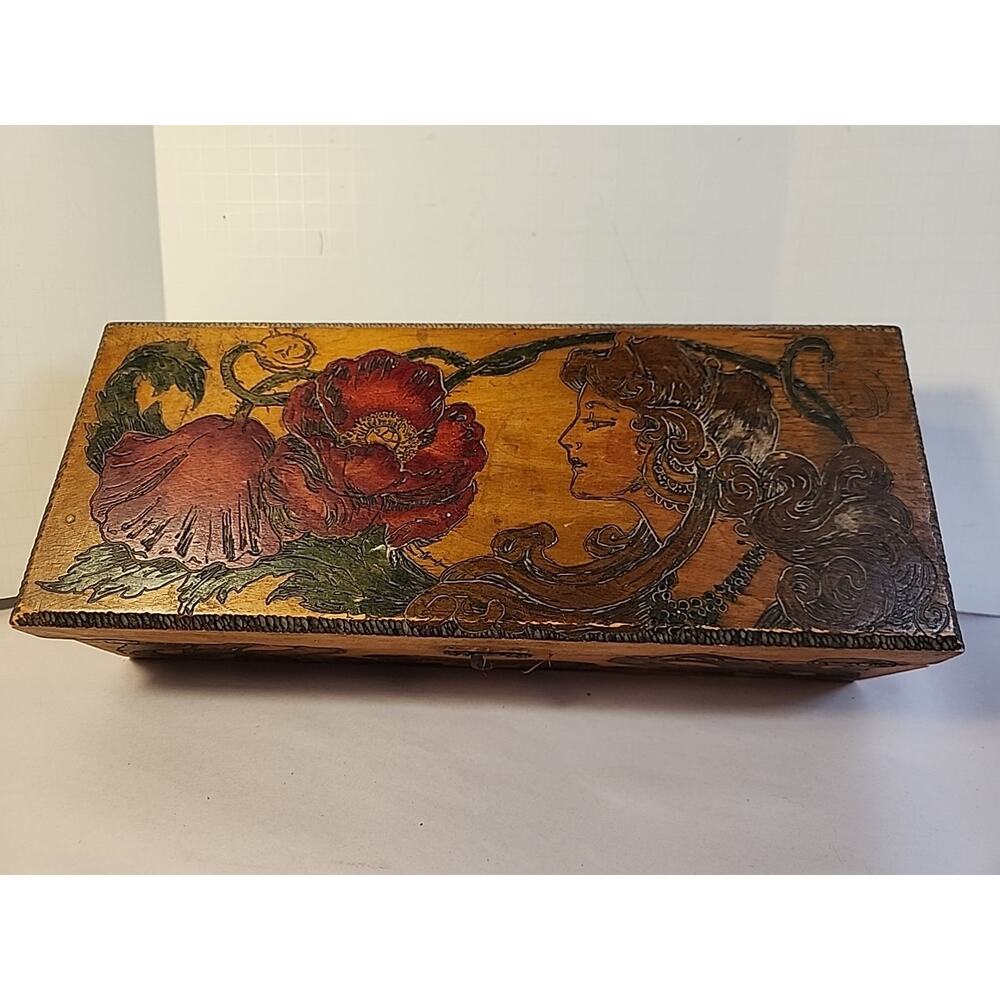 Antique Flemish Art Nouveau 12 3/4” X 5” Pyrography Wooden Glove Box Folk Art